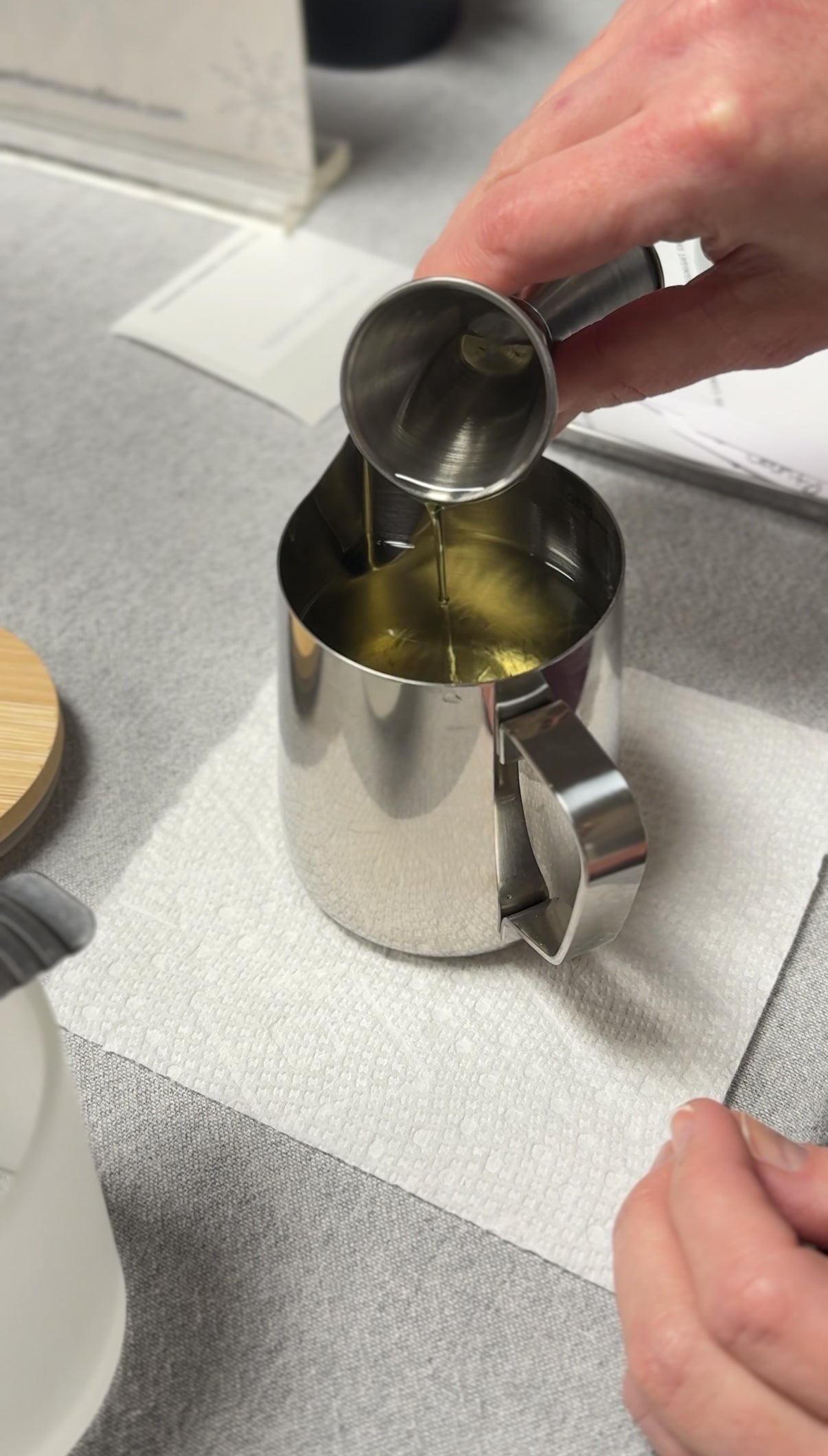 Galentine's Glow Candle Making Workshop