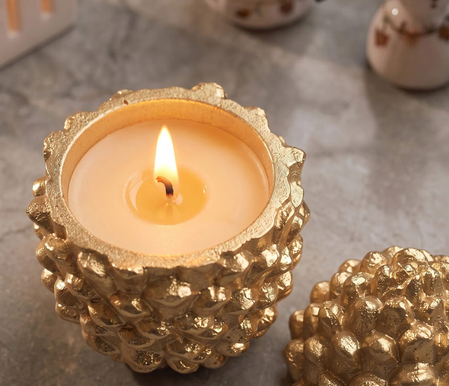 Pinecone Candle